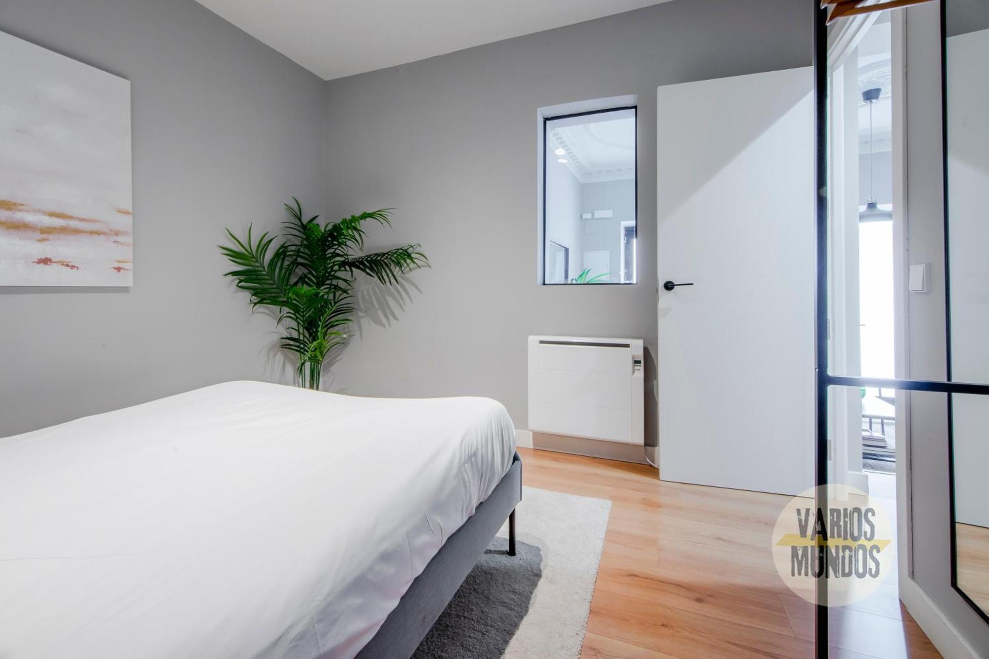 Modern Apt & Cool Interior Design A 20 Metros Del Retiro E1 Madryt Zewnętrze zdjęcie