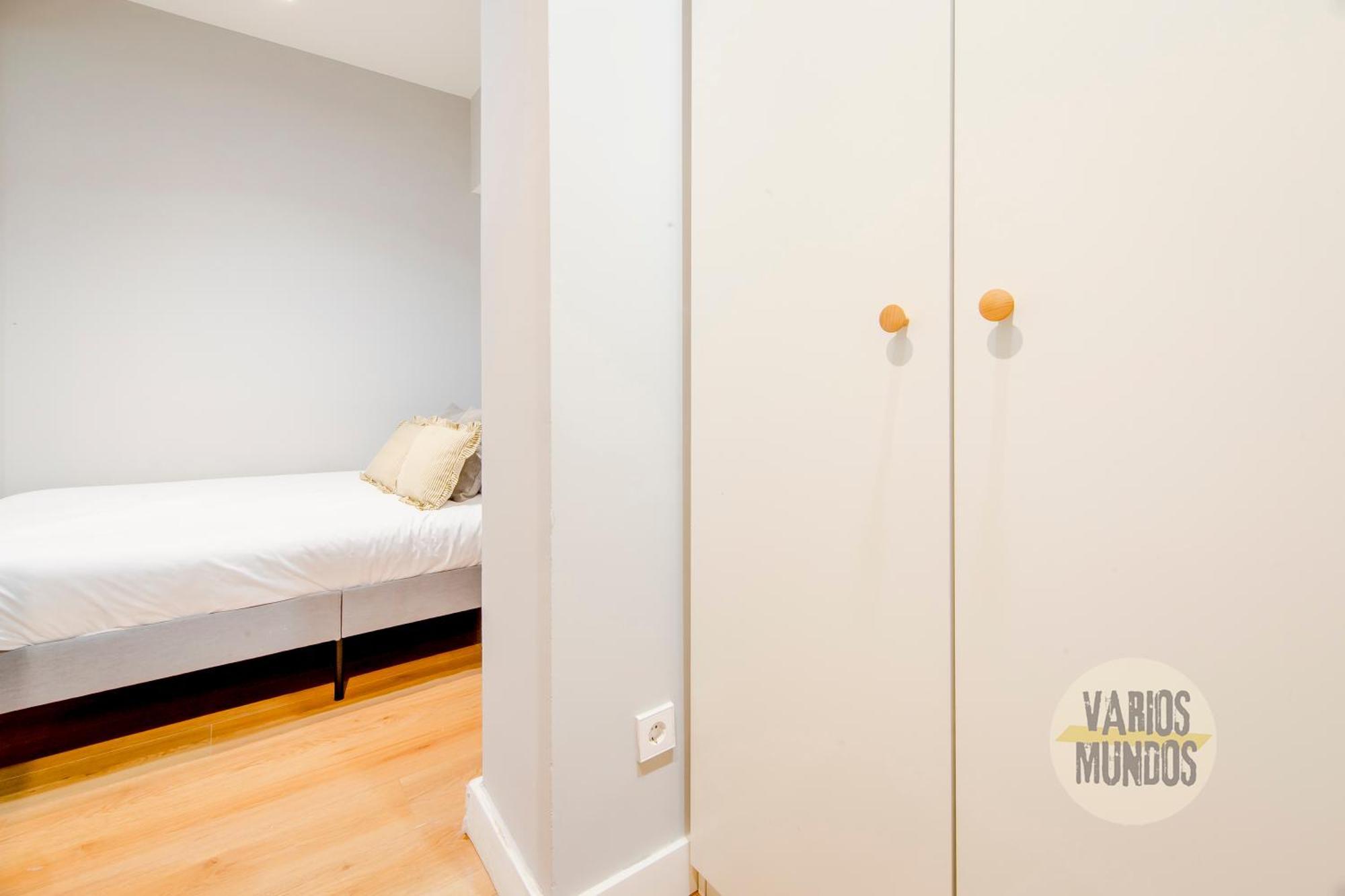 Modern Apt & Cool Interior Design A 20 Metros Del Retiro E1 Madryt Zewnętrze zdjęcie