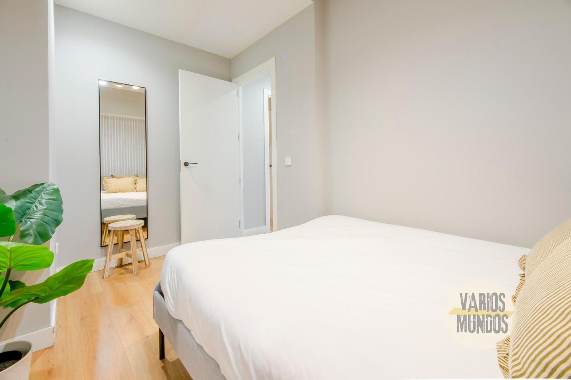 Modern Apt & Cool Interior Design A 20 Metros Del Retiro E1 Madryt Zewnętrze zdjęcie